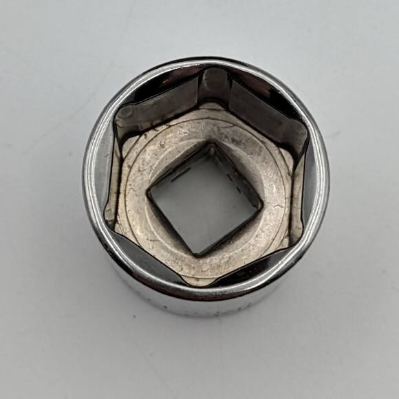 Craftsman Regular Socket 21mm Metric 3/8" Drive 6 Point cmmt43584 - Picture 3 of 4